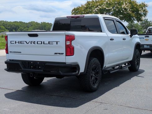 Used 2025 Chevrolet Silverado 1500 ZR2 w/ Technology Package AWD/4WD image 10