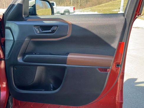 Used 2024 Ford Bronco Sport Outer Banks w/ Tech Package image 32