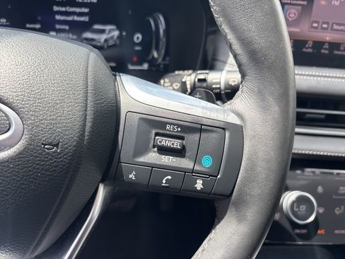 Used 2025 INFINITI QX60 Luxe w/ Vision Package image 23