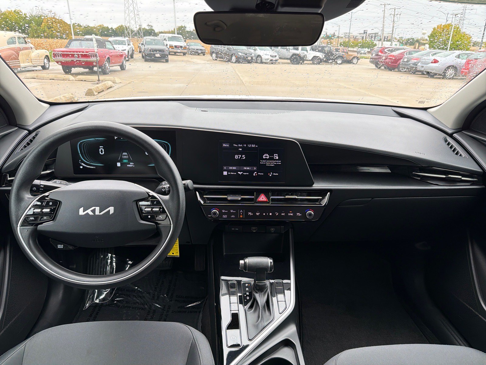 Used 2025 Kia Niro LX FWD image 22