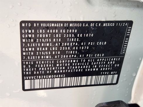 Used 2025 Volkswagen Taos SE image 31