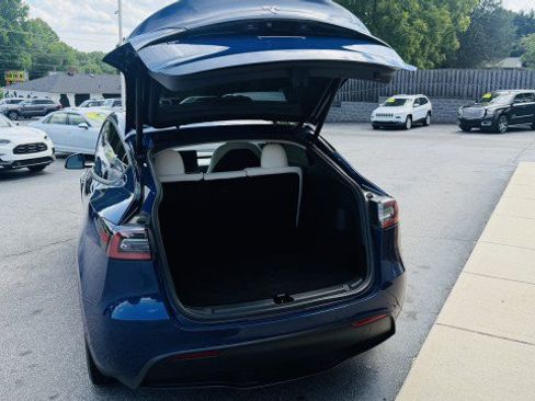 Used 2020 Tesla Model Y Long Range AWD/4WD image 15