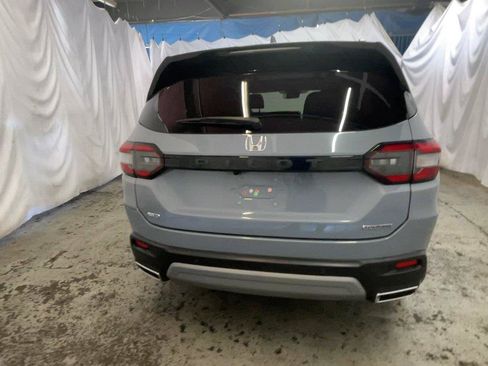 Certified 2023 Honda Pilot Touring image 7