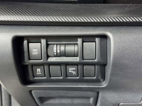 Used 2019 Subaru Crosstrek 2.0i Premium AWD/4WD image 19