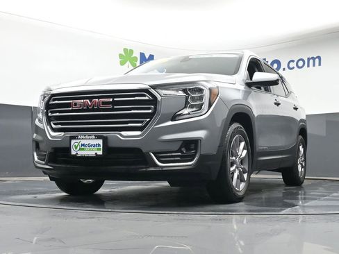 Used 2024 GMC Terrain SLT AWD/4WD image 6
