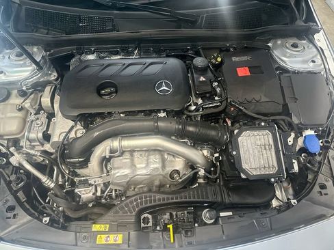 Used 2025 Mercedes-Benz CLA 250 4MATIC image 32