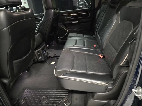 Used 2022 RAM 1500 Laramie AWD/4WD image 38