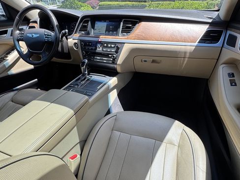 Used 2015 Hyundai Genesis 5.0 image 20