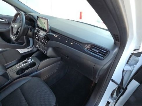 Used 2023 Ford Escape ST-Line image 19