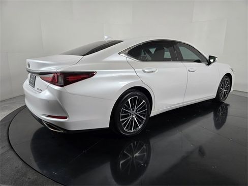 Certified 2023 Lexus ES 350 w/ Premium Package image 6