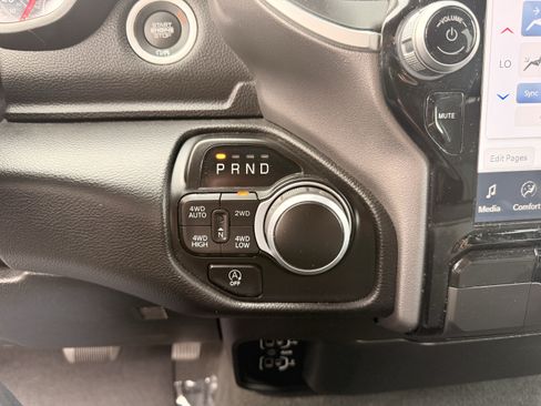 Certified 2023 RAM 1500 Big Horn AWD/4WD image 10