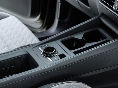 New 2026 Volkswagen Tiguan S image 33