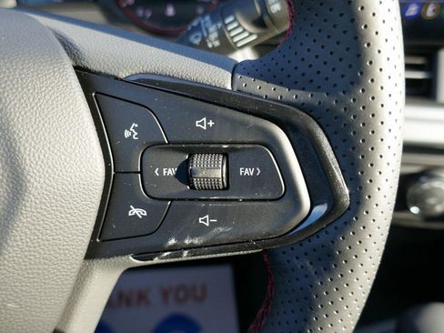 New 2026 Chevrolet Trax RS w/ Sunroof Package image 15