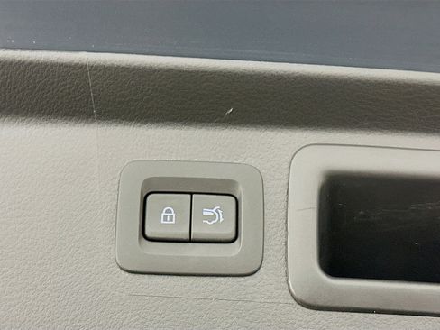 Used 2025 MAZDA CX-50 AWD 2.5 S w/ Premium Package image 32