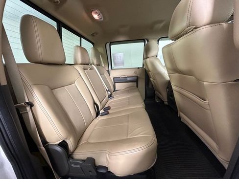 Used 2012 Ford F350 Lariat w/ Lariat Interior Pkg image 12