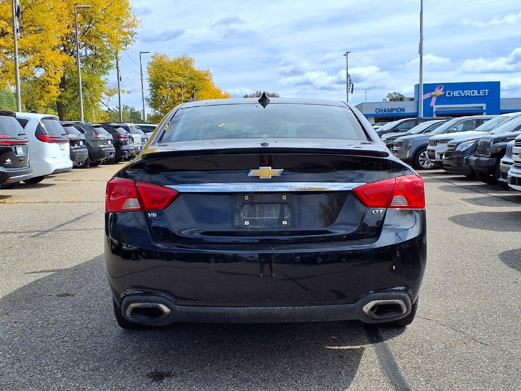 Used 2016 Chevrolet Impala LTZ w/ Enhanced Convenience Package FWD image 5