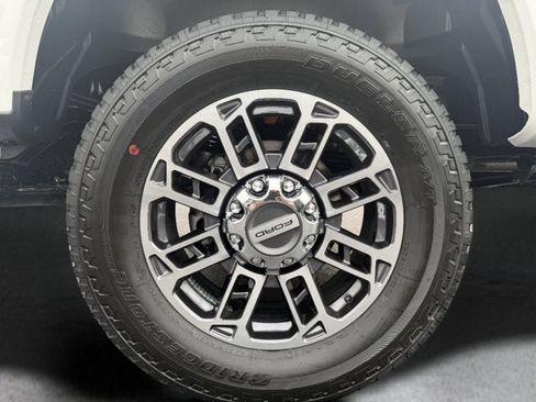 New 2026 Ford F250 Platinum w/ Platinum Plus Package AWD/4WD image 8
