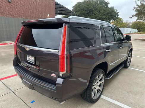Used 2016 Cadillac Escalade Luxury image 10
