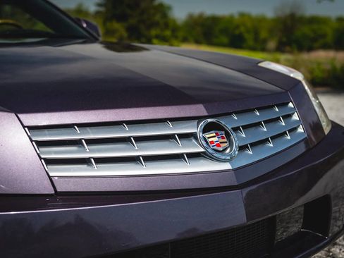 Used 2004 Cadillac XLR image 22