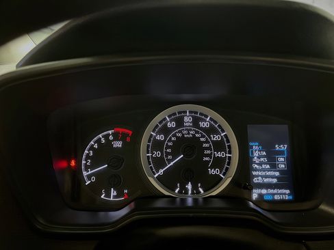 Used 2021 Toyota Corolla LE FWD image 21