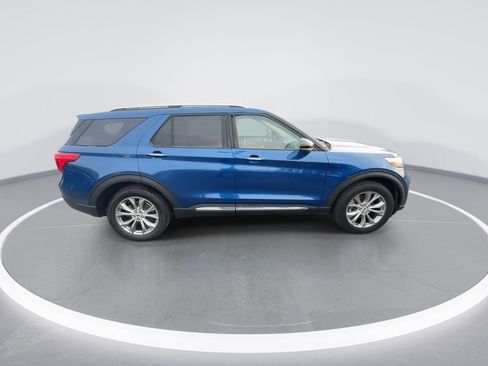 Used 2022 Ford Explorer Limited w/ Equipment Group 301A AWD/4WD image 9