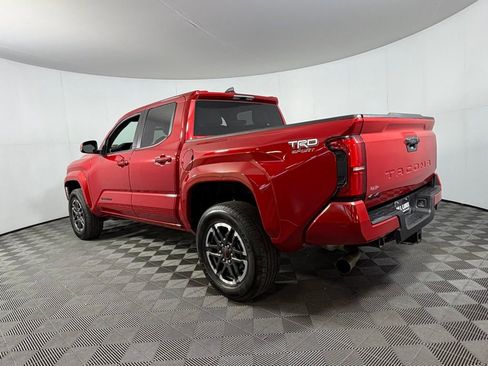 Used 2025 Toyota Tacoma TRD Sport image 10