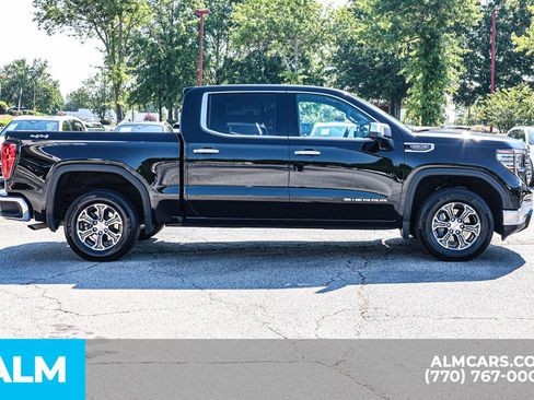 Used 2026 GMC Sierra 1500 SLT AWD/4WD image 10