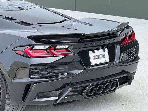 Used 2025 Chevrolet Corvette Z06 image 38