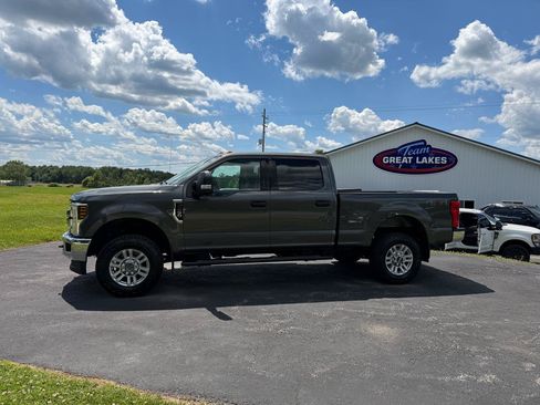 Used 2019 Ford F250 XLT w/ XLT Value Package AWD/4WD image 8