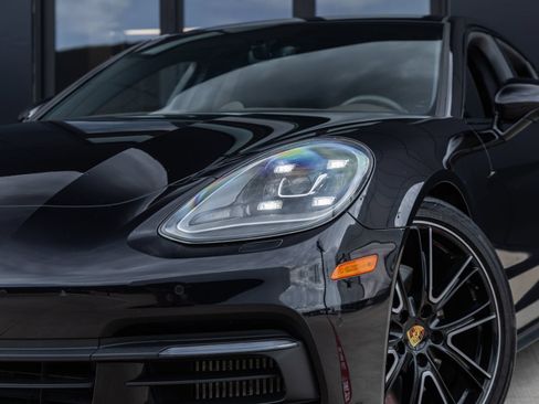 Certified 2018 Porsche Panamera 4S AWD/4WD image 17
