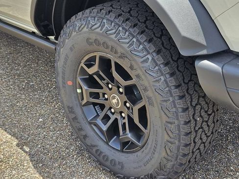 New 2026 Ford Bronco Badlands AWD/4WD image 5