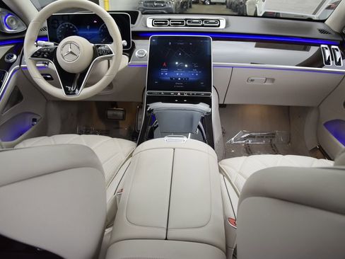 Certified 2022 Mercedes-Benz Maybach S 580 4MATIC image 21