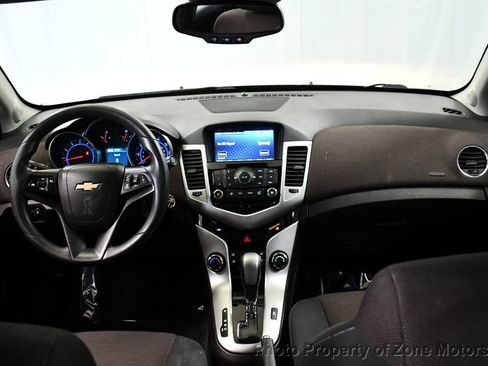 Used 2016 Chevrolet Cruze LT FWD image 25
