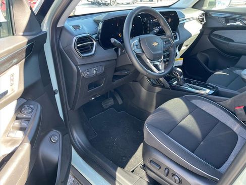 Used 2026 Chevrolet TrailBlazer LT w/ Convenience Package image 4