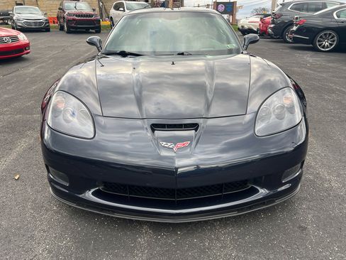 Used 2013 Chevrolet Corvette Grand Sport w/ 2LT Preferred Equipment Group image 2