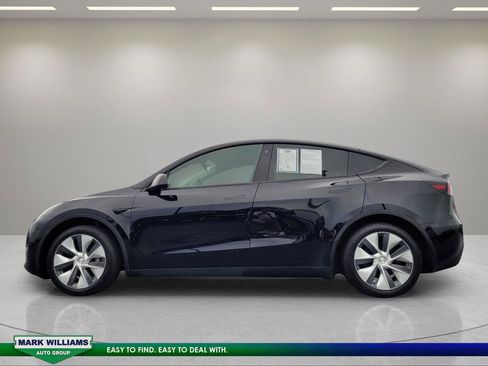Used 2021 Tesla Model Y Long Range AWD/4WD image 7