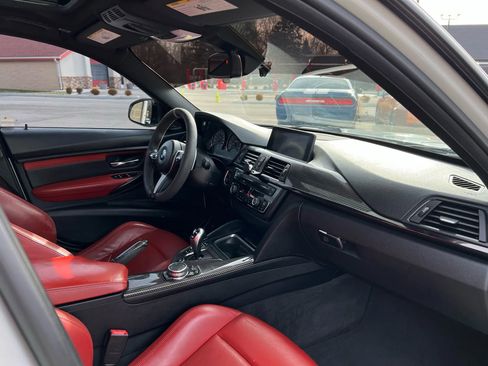 Used 2015 BMW M3 Sedan image 26