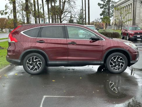 Used 2016 Honda CR-V SE image 5