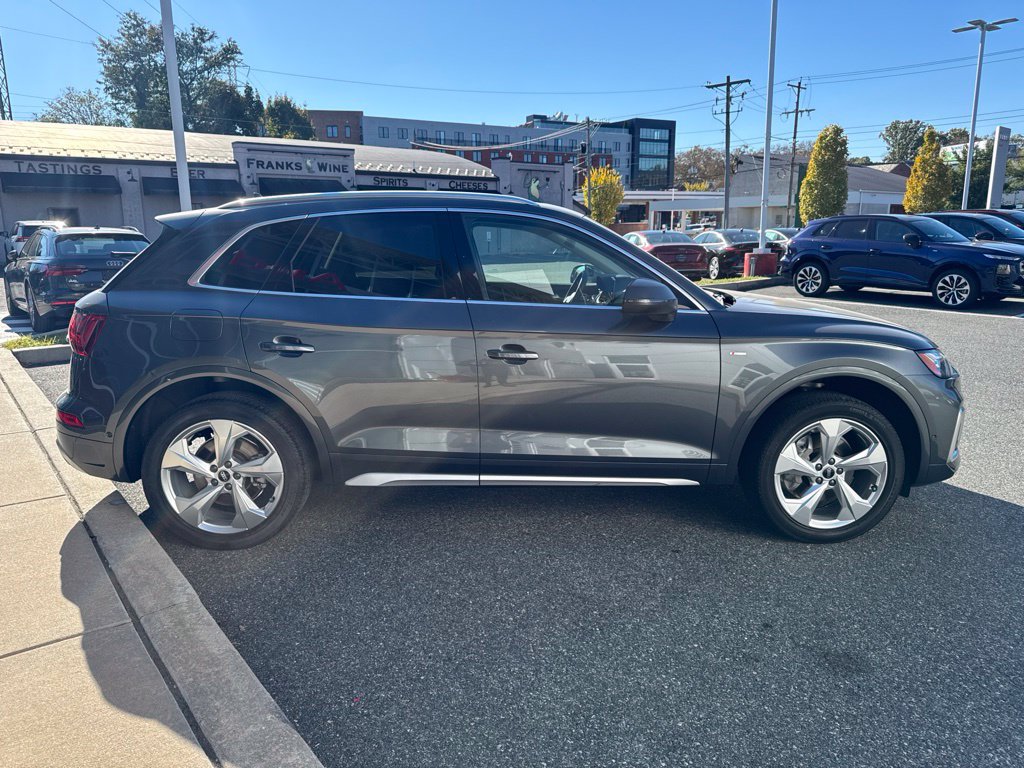 Used 2022 Audi Q5 2.0T Prestige w/ Prestige Package AWD/4WD image 12