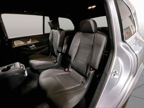 Used 2025 Mercedes-Benz GLS 450 4MATIC image 21