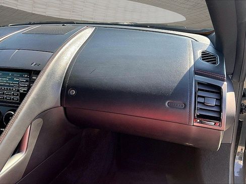 Used 2017 Jaguar F-TYPE R image 16