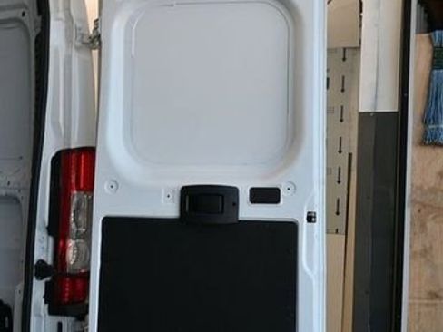 Used 2025 RAM ProMaster 2500 w/ Convenience Group image 12