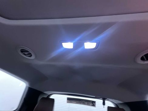 Used 2020 Chevrolet Traverse High Country image 39