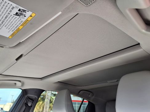 Used 2025 Toyota Prius XLE image 14