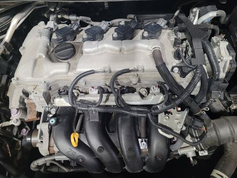 Used 2022 Toyota Corolla LE FWD image 30