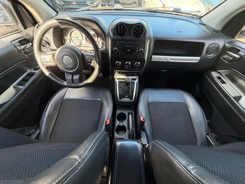 Used 2014 Jeep Compass Latitude AWD/4WD image 43