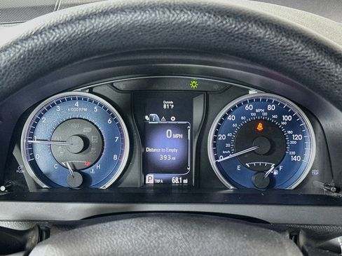 Used 2017 Toyota Camry LE FWD image 12