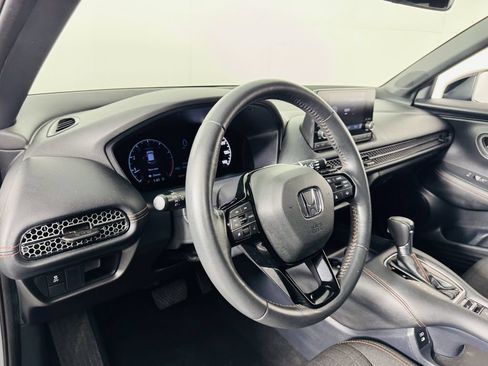 Used 2024 Honda HR-V Sport image 8