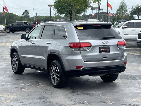 Used 2020 Jeep Grand Cherokee Limited AWD/4WD image 9
