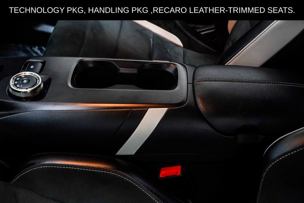 Used 2021 Ford Mustang Shelby GT500 w/ Technology Package RWD image 29
